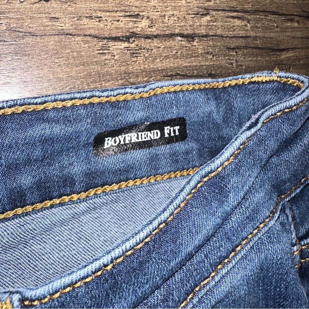 Judy Blue Boyfriend Fit Jeans - Picture 4 of 5